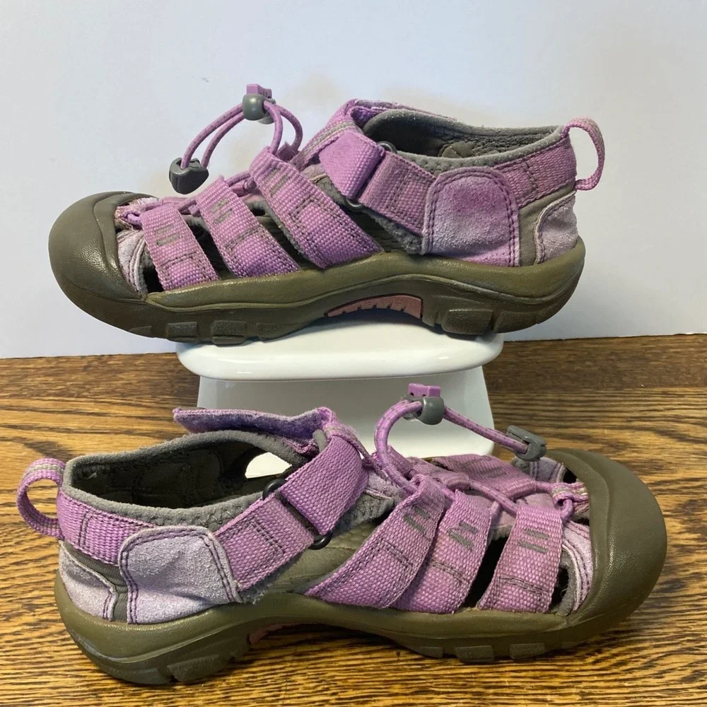 Keen Newport H2 Kids Purple Waterproof Sport Hiking Sandals Size 1 US 33 EU
